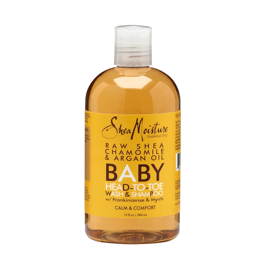 Raw Shea Chamomile & Argan Oil Baby Head-To-Toe Wash & Shampoo - Un producto para infantes de la marca SheaMoisture que puedes utilizar si tu piel es muy sensible. Contiene ingredientes orgánicos naturales y certificados lo suficientemente suave para el uso diario. (Suministrada)
