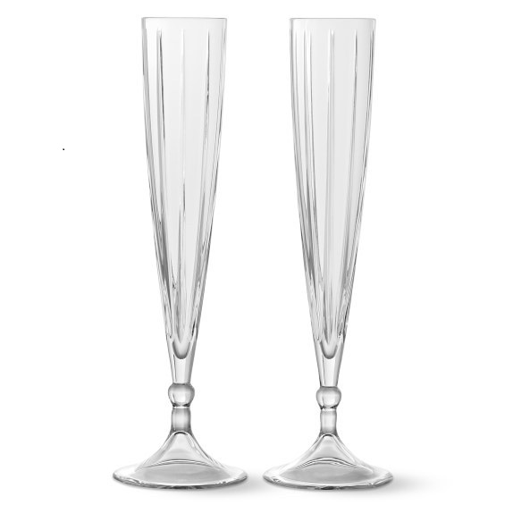 Para disfrutar de un brindis, nada como un par de copas de Williams Sonoma (Suministrada)