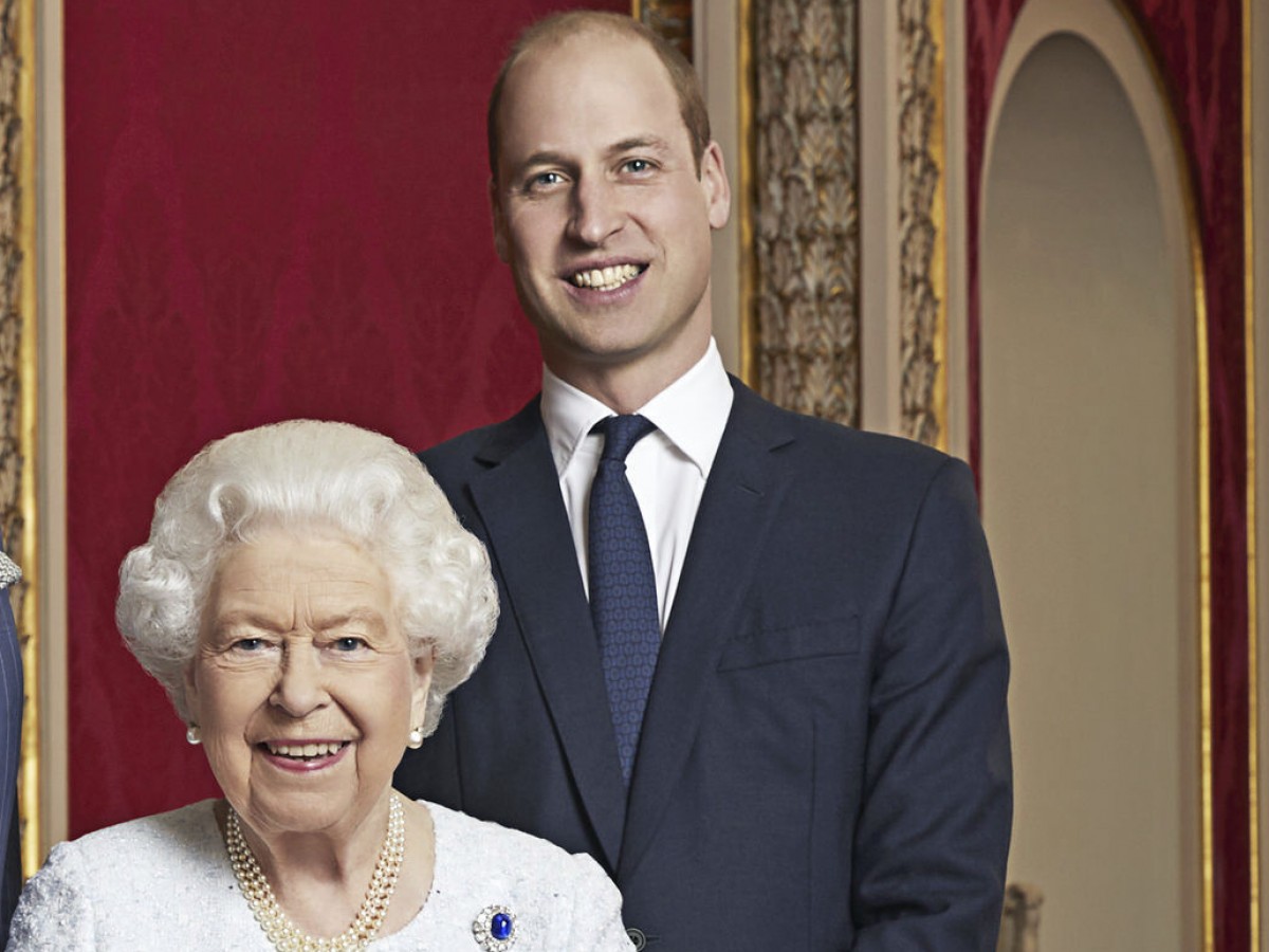 William pide al pueblo seguir el ejemplo de la reina Elizabeth II