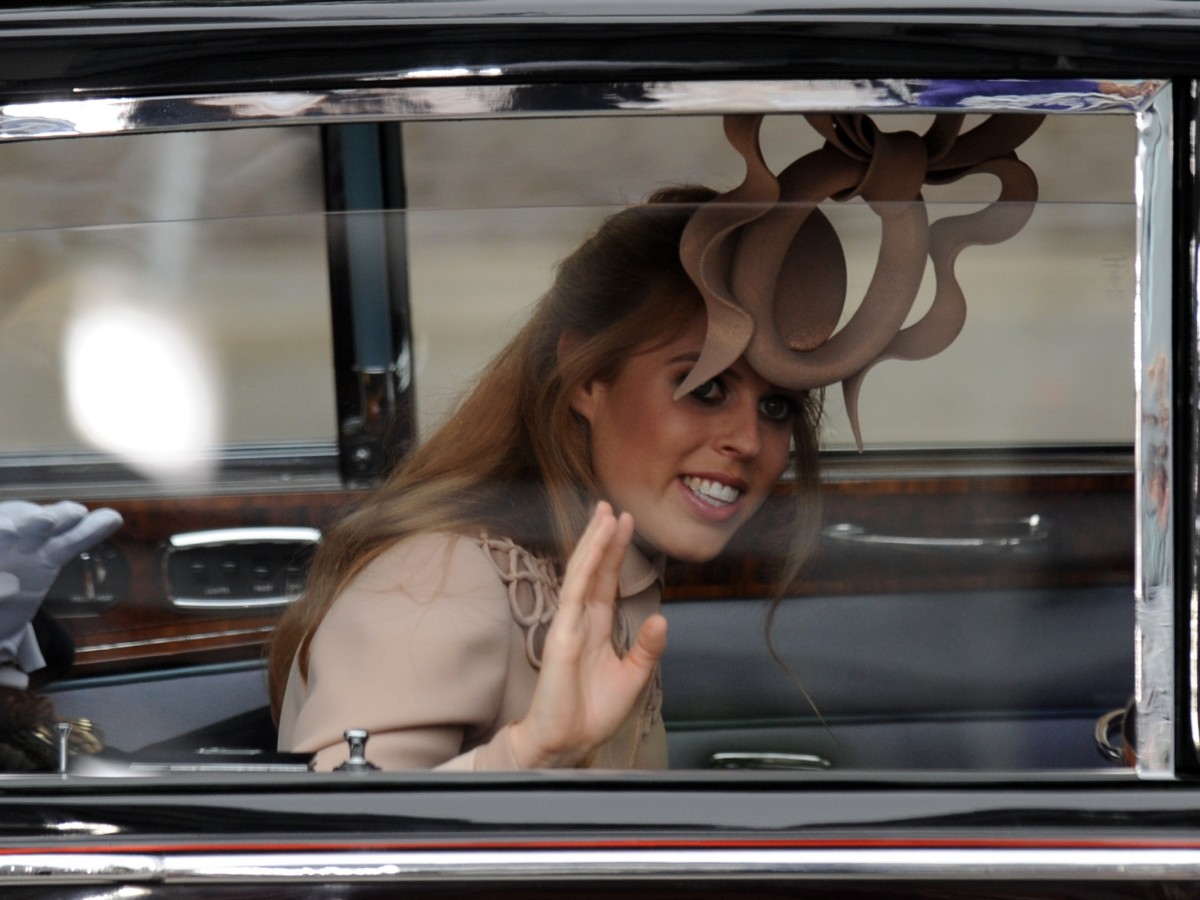 La princesa Beatrice pospone su boda por tercera ocasión