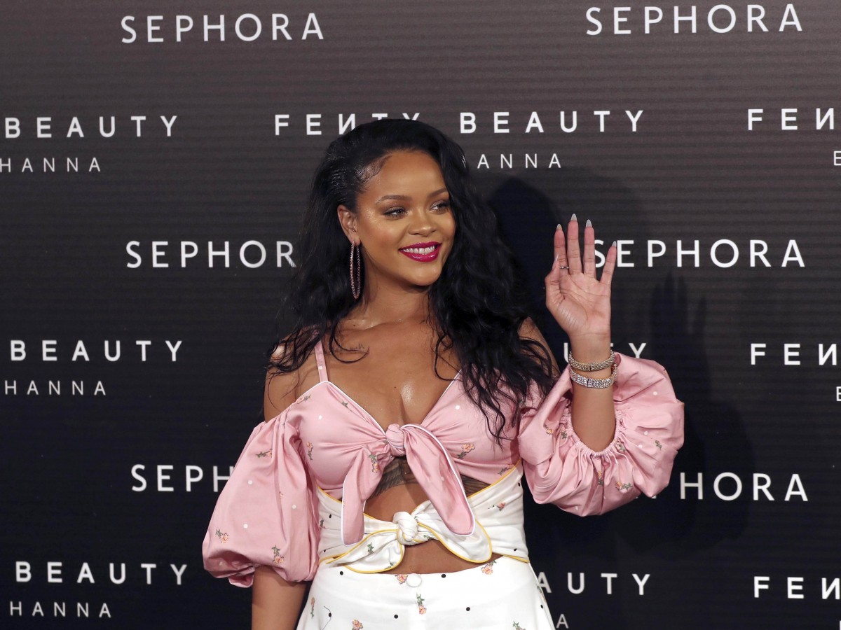 Rihanna lanzará nueva línea de cuidado para la piel