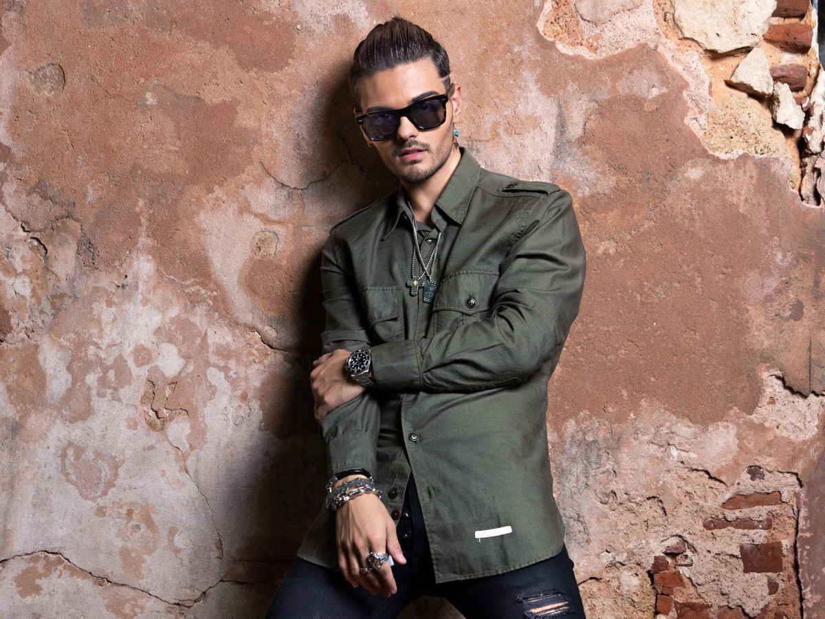 El cantante Abraham Mateo revela sus planes, su personalidad y su gusto al vestir