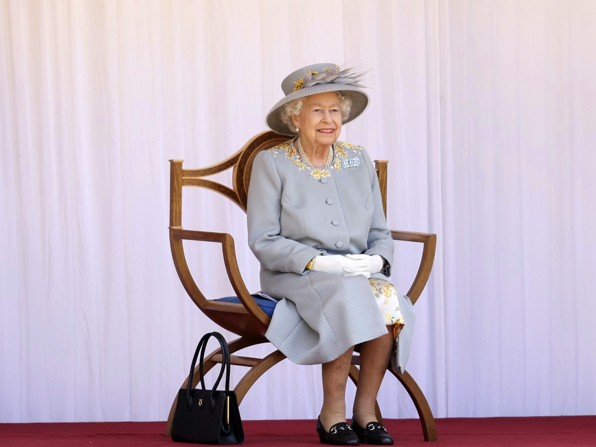 Elizabeth II celebra su cumpleaños “oficial” con una ceremonia reducida en Windsor