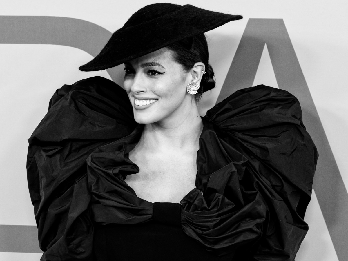 Ashley Graham lanza colección de vestidos de novia "plus size"