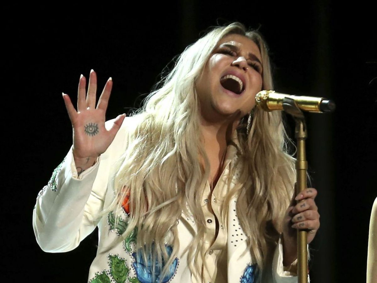Premios Grammy 2018: la historia detrás de la canción que hizo llorar a Kesha