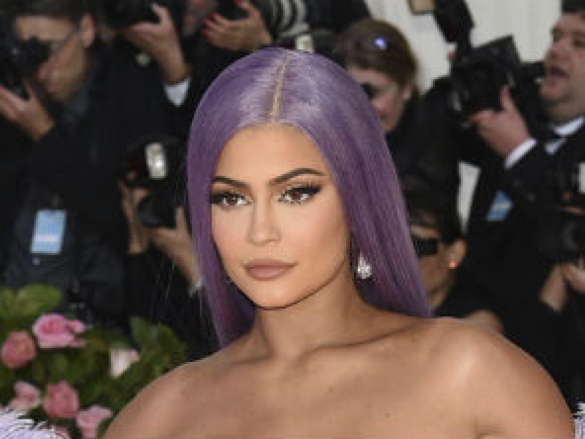 Kylie Jenner tiene una nueva línea de productos de belleza