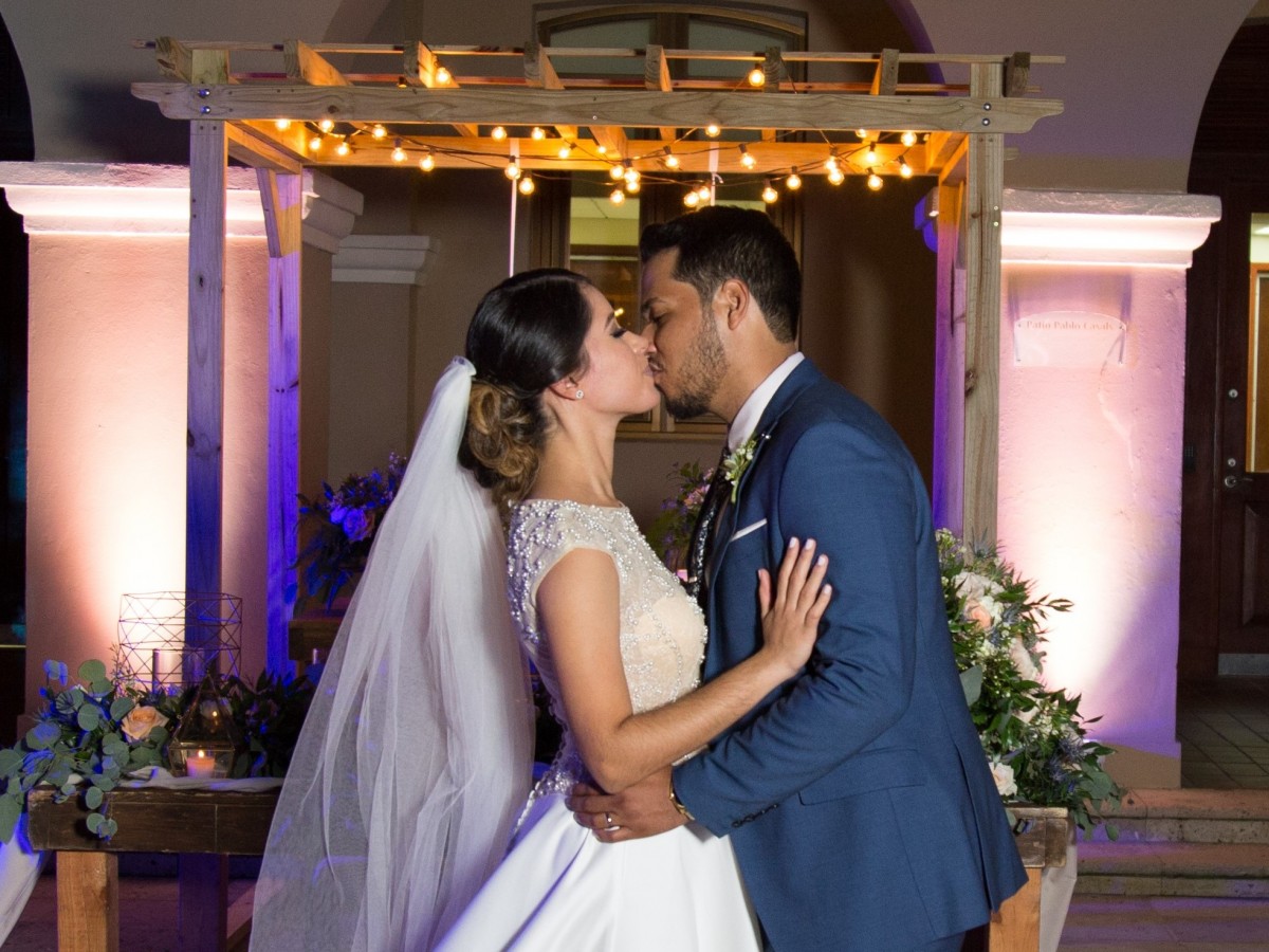 Lissmary Franqui Cuevas y Christian Díaz de León celebran su amor con vista a la laguna