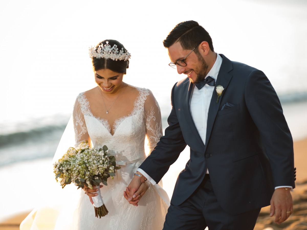 Nathalia Carolina Cancel Villamil y Jesús Antonio Muñiz Medina se casan en Mayagüez