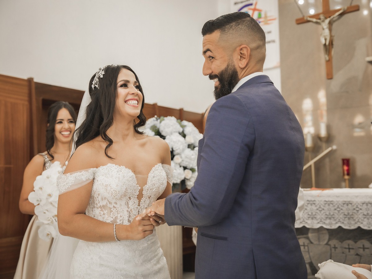 La boda de Yanira López Aquino y Héctor Hiram Rivera en Royal Isabela