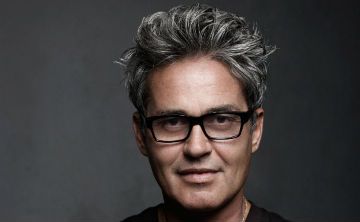 Fallece Oribe, el reconocido estilista de los famosos