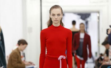 Victoria Beckham presenta su colección por primera vez en el London Fashion Week