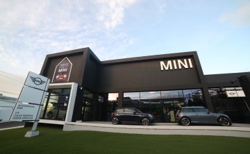 House of MINI celebra la apertura de un moderno concesionario
