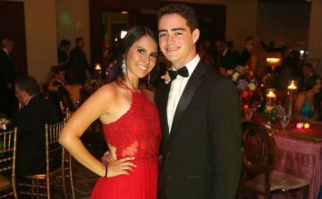 Noche de Prom: Commonwealth