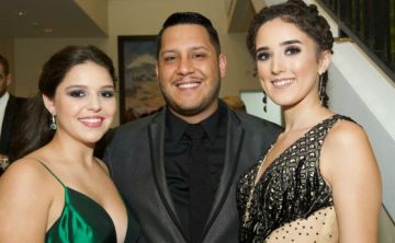 Noche de Prom: Robinson School